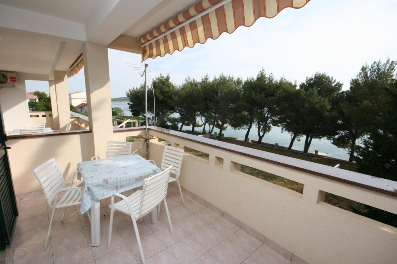 Apartment Stara Novalja 6375C Ngoại thất bức ảnh